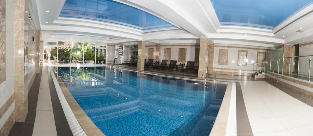 Park Hotel Bişkek Dış mekan fotoğraf