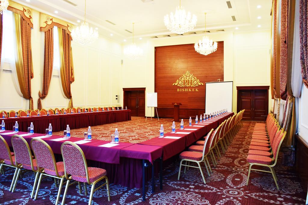 Park Hotel Bişkek Dış mekan fotoğraf