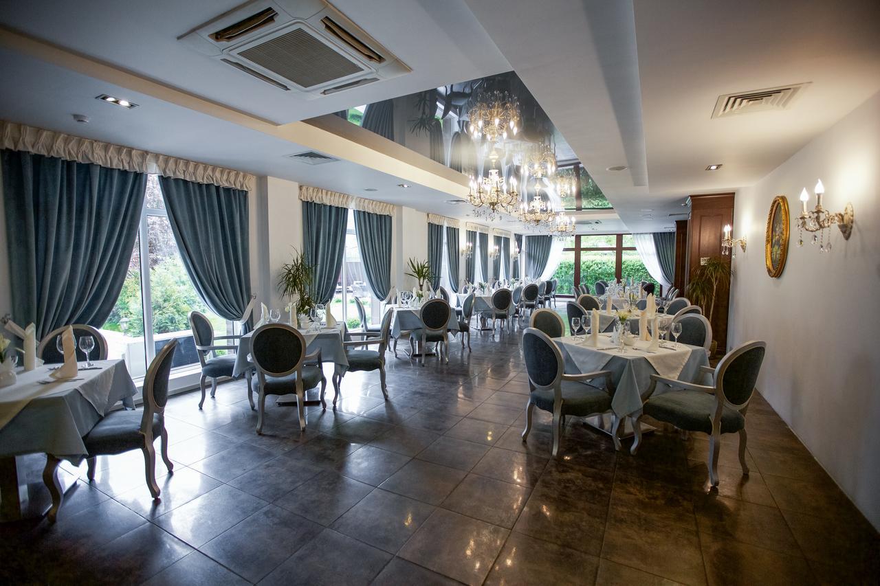 Park Hotel Bişkek Dış mekan fotoğraf